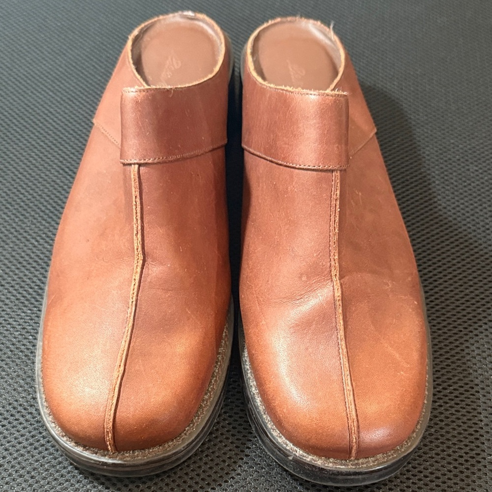 Eddie Bauer Women's Tan Leather Mules